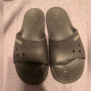 CROCS Boys Size 5